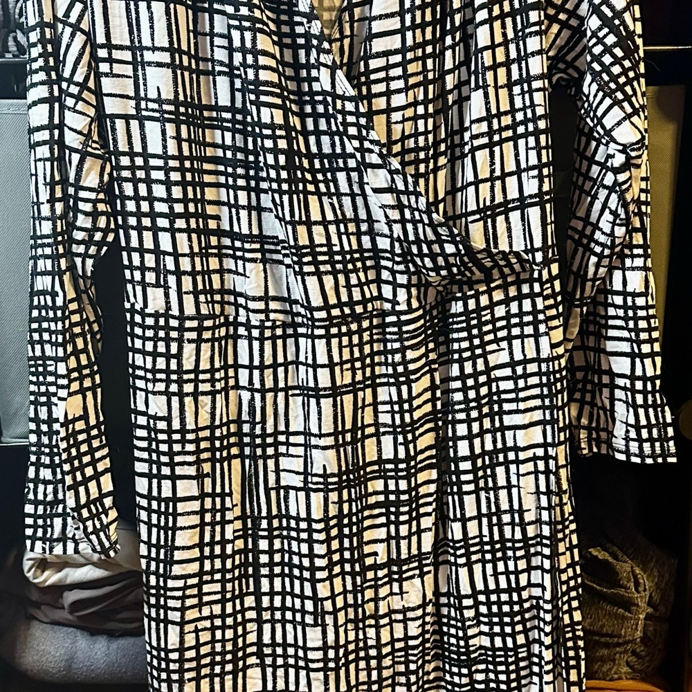 Ava & Viv Black and White Plaid Long Sleeve Dress